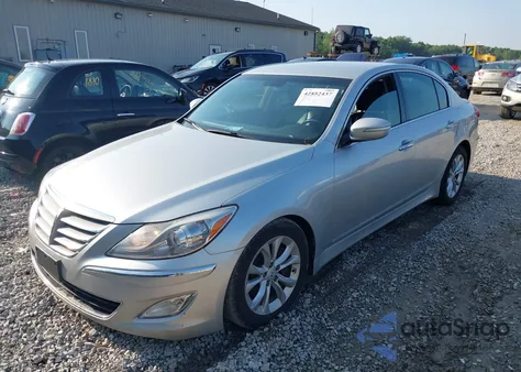 2013 Hyundai Genesis 3.8 from USA, damaged, VIN KMHGC4DD2DU221099